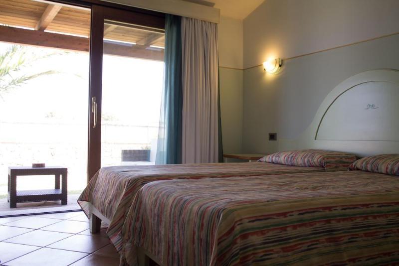 Hotel Luci Del Faro 칼라세타 외부 사진