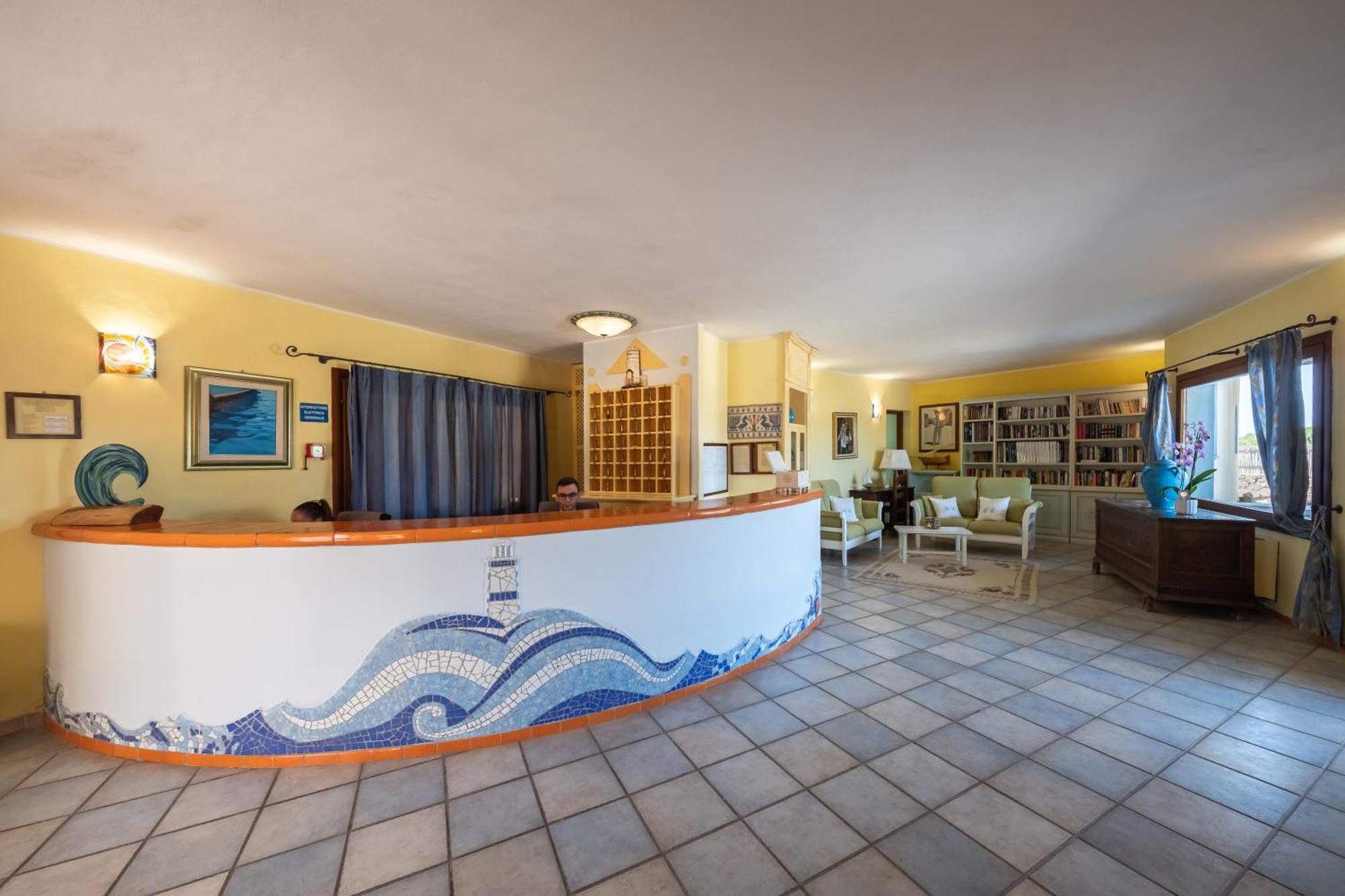 Hotel Luci Del Faro 칼라세타 외부 사진